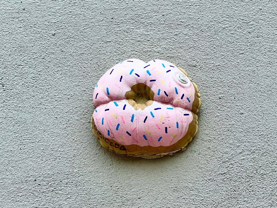 Donut Bubble Lips - Comicada