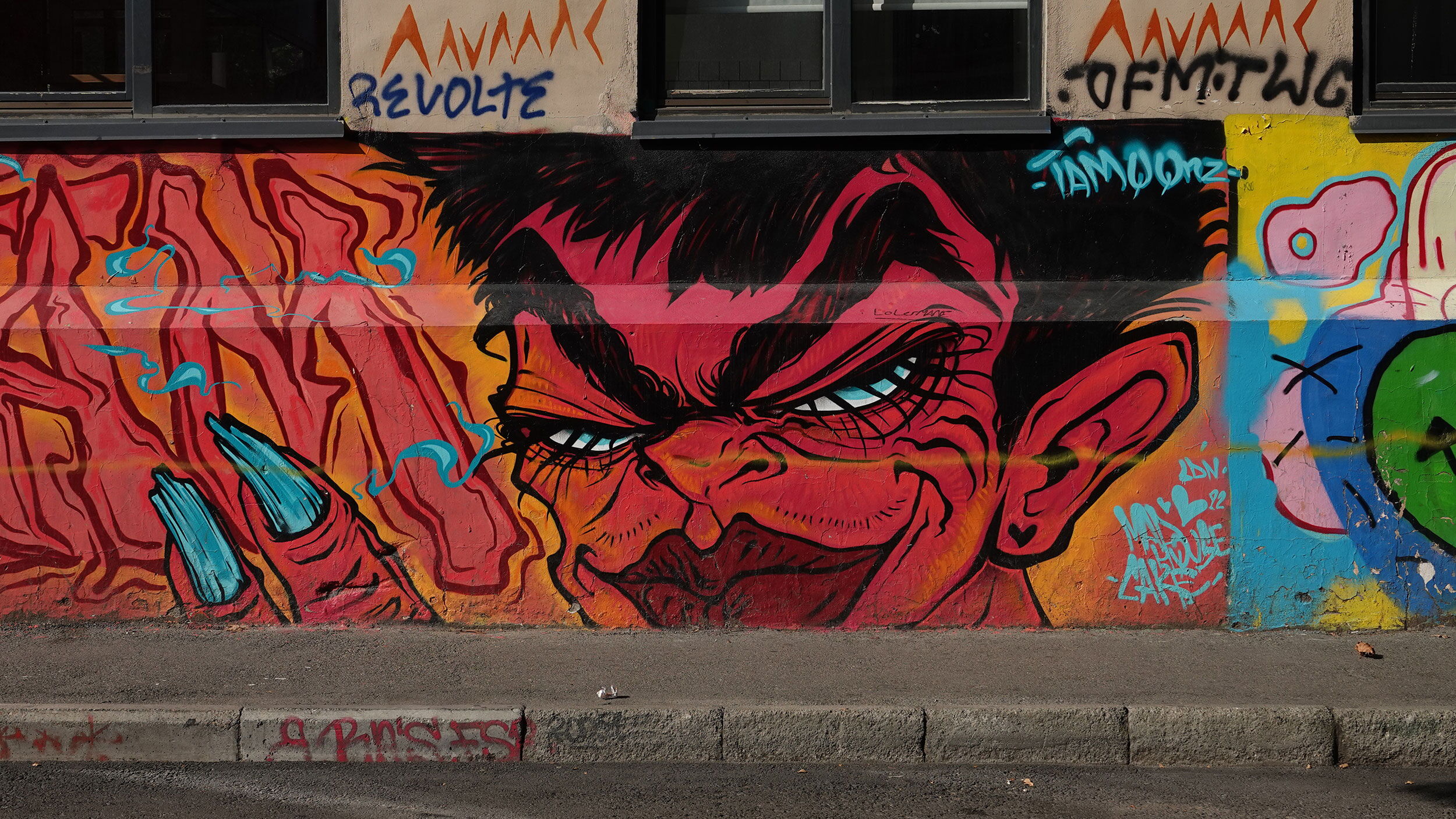 Red Girl - Tamoonz